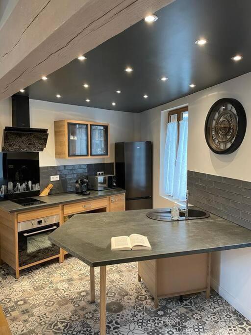Maison De Village Avec Vue 4/5 Personnes Lou Rouchou Voutezac Экстерьер фото